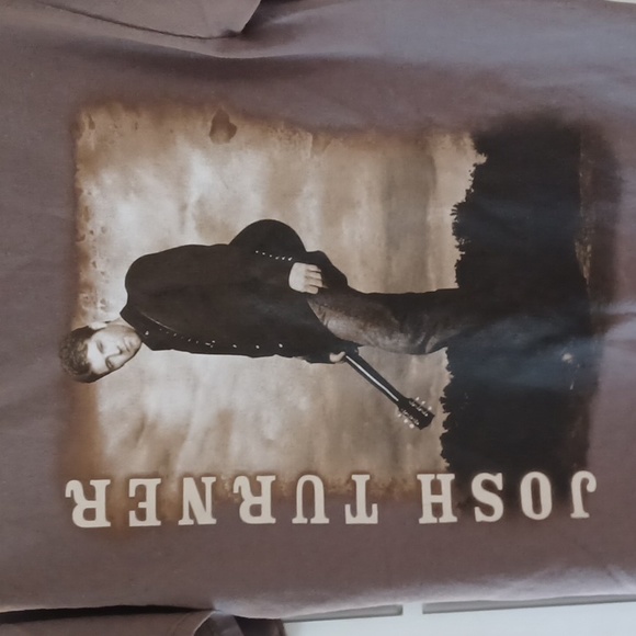 Josh Turner long black train tee shirt size small - Picture 1 of 6